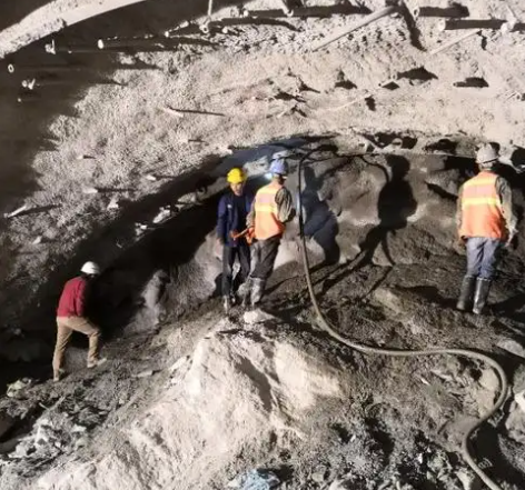 赣榆拱顶带模注浆料的施工流程及注意事项